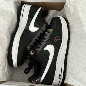 Air Force 1 “07” LV8 live together play together